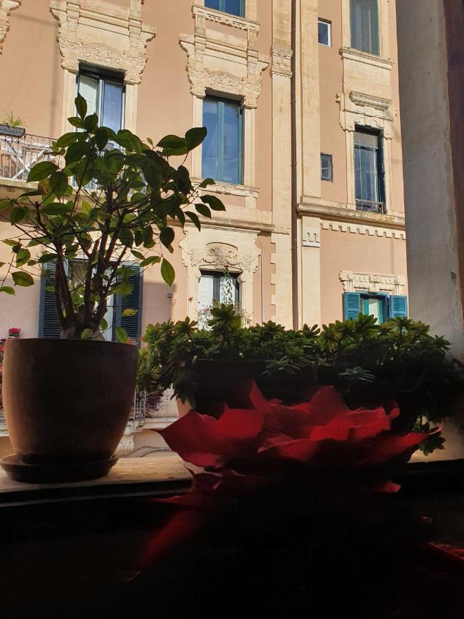 B&B Piazzetta Verdi Lecce Exterior foto